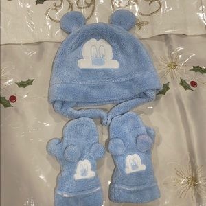 Mickey Mouse Baby Hat & Mittens